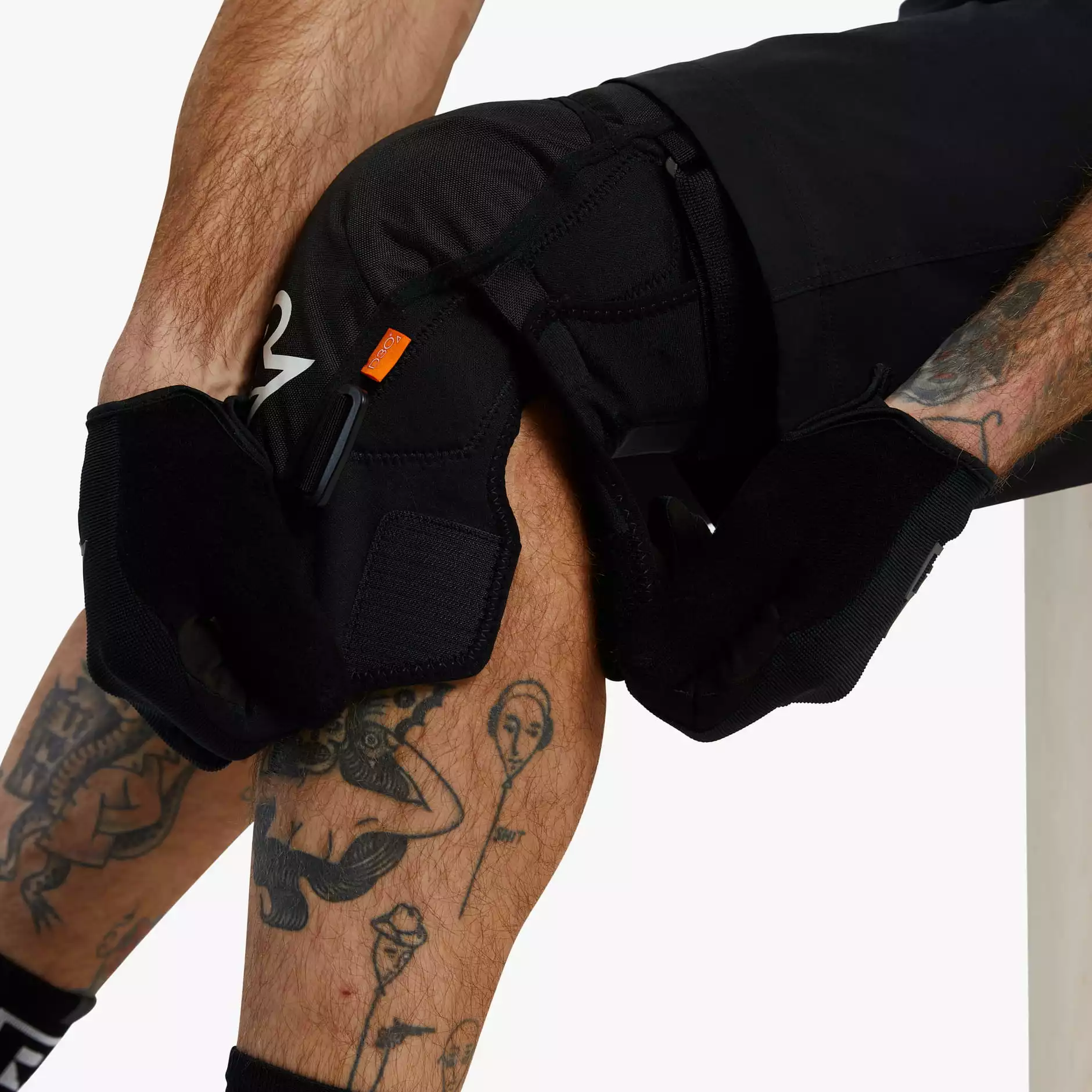 Race Face Ambush Knee - Stealth 5 Race Face Ambush Knee - Stealth – Bild 5