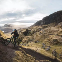 Santa Cruz Heckler 9 C S-Kit Gloss Avocado Green -Bikes Verkaufsgeschäft HECKLER SELECTS 001 26hlByBcq4oVaaJ