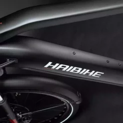 Haibike Trekking 6 Herren - Matte Black Red Reflex -Bikes Verkaufsgeschäft Haibike MY22 Detail Battery Trekking 6 HIGH black