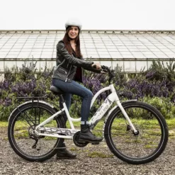 Electra Townie Path Go! 10D Step-Thru Pearl White 9 Electra Townie Path Go! 10D Step-Thru Pearl White -Bikes Verkaufsgeschäft TowniePathGoStepThruEU 20 26950 C Accessory2