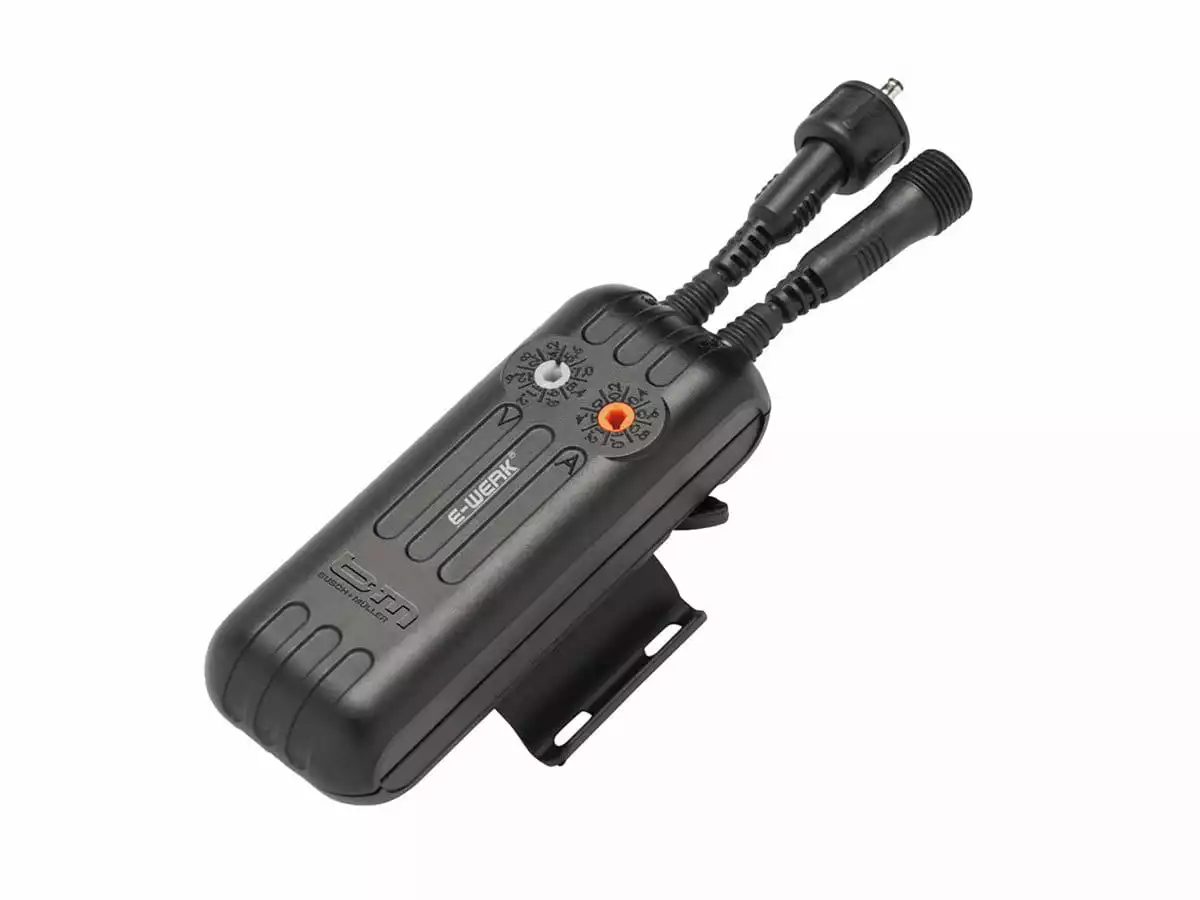 Busch-mueller E-Werk Nabendynamo Ladegerät 1 Busch-mueller E-Werk Nabendynamo Ladegerät